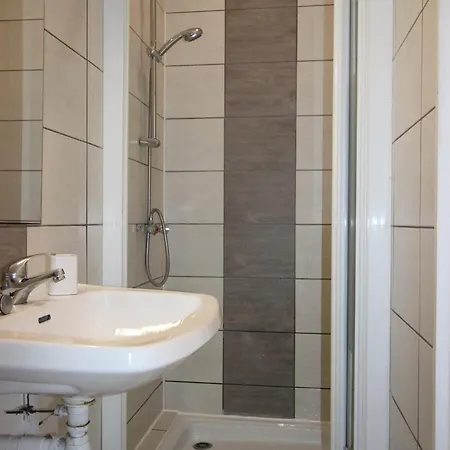 Centre - - 1 Lit Et Canape Convertible - Internet Et Tv - 4 Personnes - Gere Par Presta-zen'services Apartment