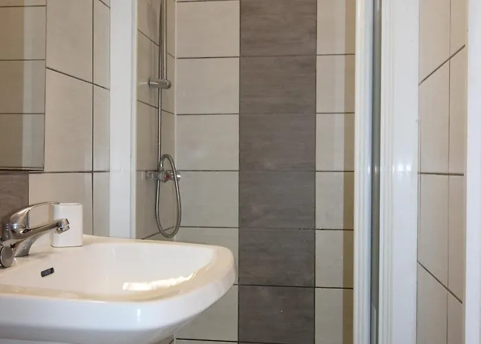 Chez Simon - Centre - - 1 Lit Et Canape Convertible - Internet Et Tv - 4 Personnes - Gere Par Presta-zen'services Apartmán